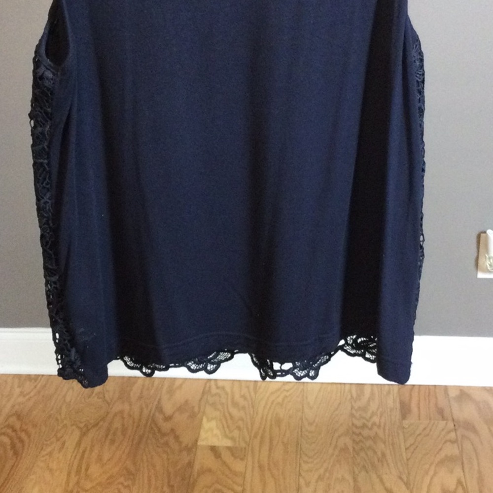 L Nanette Lepore navy lace overlay stretch top - Picture 8 of 15